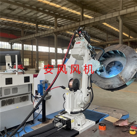 自动焊接机器人
